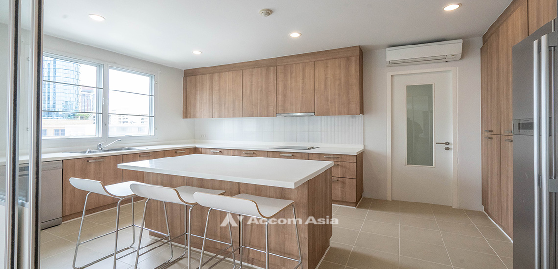4  4 br Apartment For Rent in Sukhumvit ,Bangkok BTS Thong Lo at Minimalist Contemporary Style 13001369
