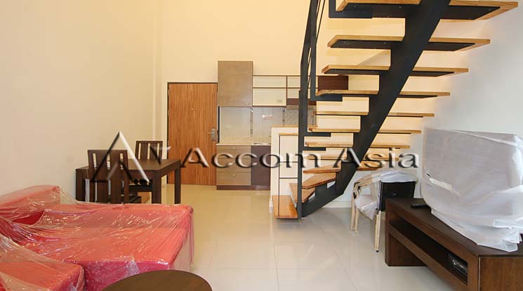  1  2 br Apartment For Rent in Silom ,Bangkok BTS Sala Daeng at Elegantly Furnished 13001385