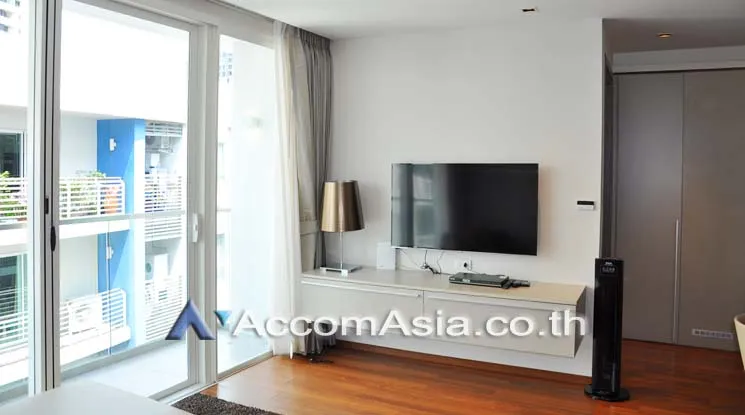 unit 2 Bedrooms  Apartment For Rent in Sukhumvit, Bangkok  near BTS Ekkamai (13001430)