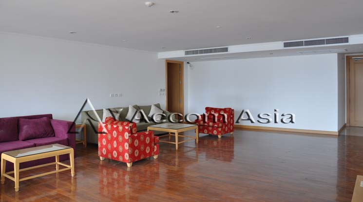  1  4 br Apartment For Rent in Sukhumvit ,Bangkok BTS Phrom Phong at Apartment with Top Facilities, Close to Emshere 13001492