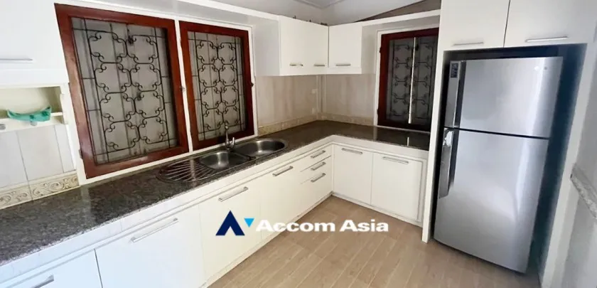 9  3 br House For Rent in New Phetchaburi ,Bangkok MRT Phetchaburi 13001578