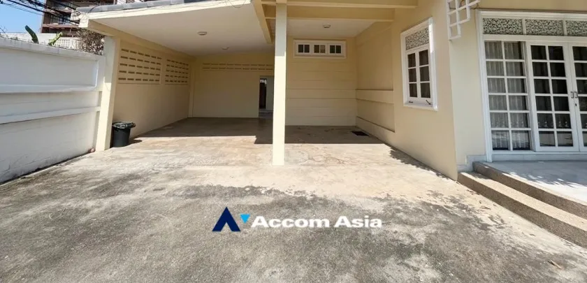 unitHome Office, Private Swimming Pool |  3 Bedrooms  House For Rent & Sale in New Phetchaburi, Bangkok  near MRT Phetchaburi (13001578)