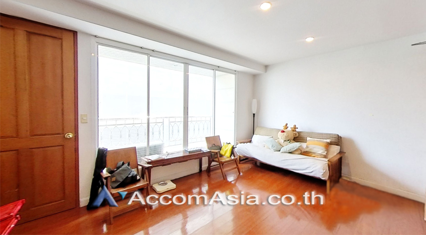  1  2 br Condominium For Sale in Ploenchit ,Bangkok BTS Ratchadamri at Baan Thanon Sarasin 13001591