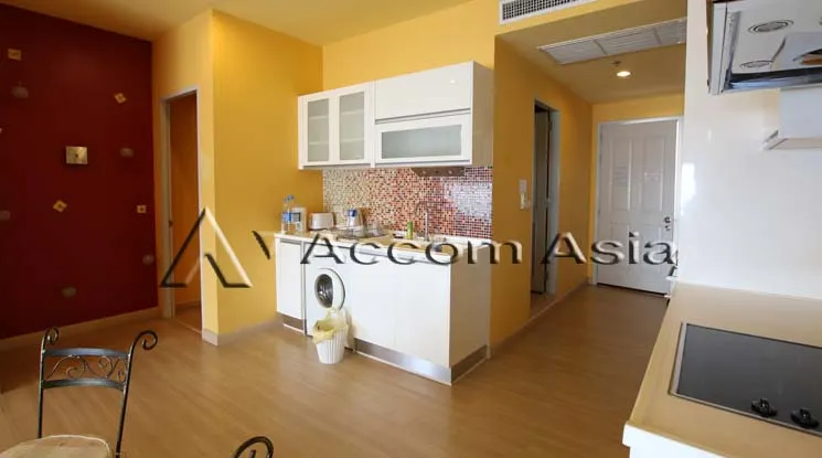 unit 2 Bedrooms  Condominium For Rent in Charoen Nakhon, Bangkok  near BTS Krung Thon Buri (13001607)