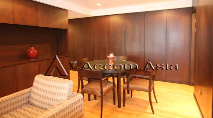 unit 2 Bedrooms  Condominium For Rent in Sukhumvit, Bangkok  near BTS Phrom Phong (20896)