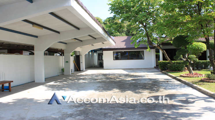  1  4 br House For Rent in Pattanakarn ,Bangkok BTS On Nut at Panya Pattanakarn Village 13001706