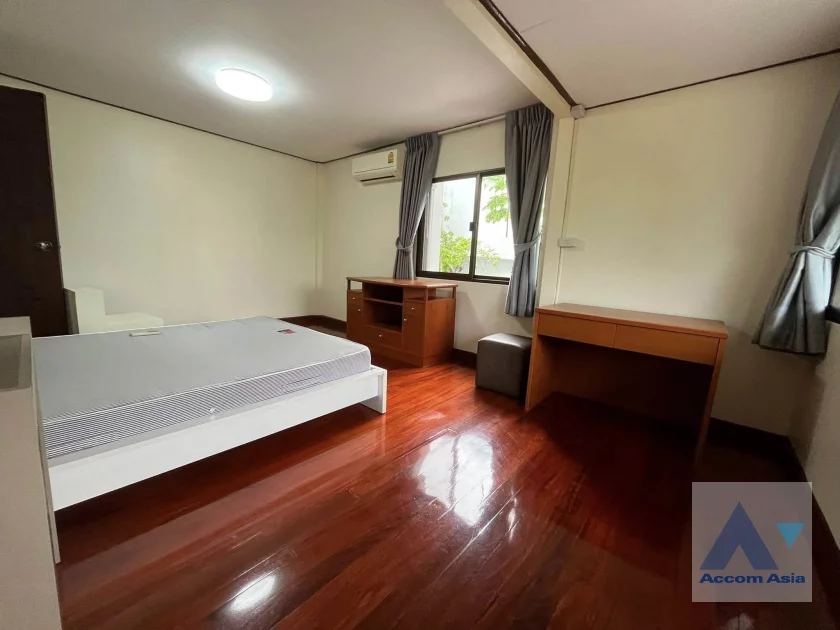 18  5 br House for rent and sale in Pattanakarn ,Bangkok BTS On Nut at Panya Pattanakarn Village 13001706