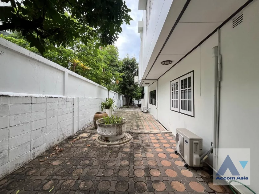 27  5 br House for rent and sale in Pattanakarn ,Bangkok BTS On Nut at Panya Pattanakarn Village 13001706