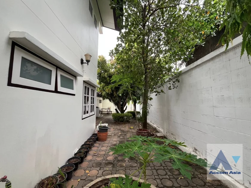 28  5 br House for rent and sale in Pattanakarn ,Bangkok BTS On Nut at Panya Pattanakarn Village 13001706