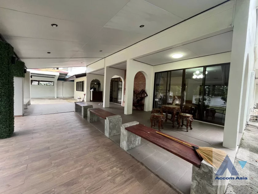 26  5 br House for rent and sale in Pattanakarn ,Bangkok BTS On Nut at Panya Pattanakarn Village 13001706