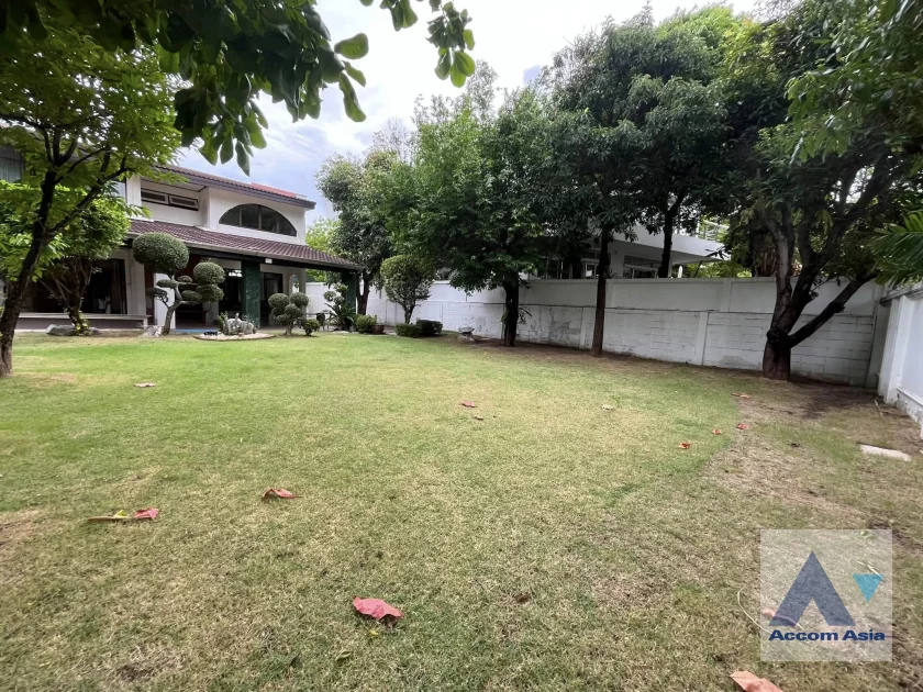 32  5 br House for rent and sale in Pattanakarn ,Bangkok BTS On Nut at Panya Pattanakarn Village 13001706