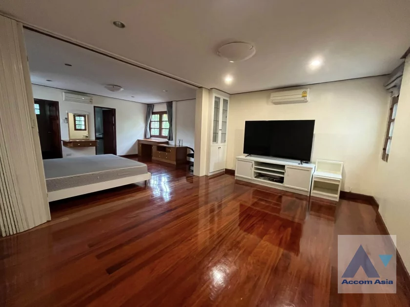 13  5 br House for rent and sale in Pattanakarn ,Bangkok BTS On Nut at Panya Pattanakarn Village 13001706