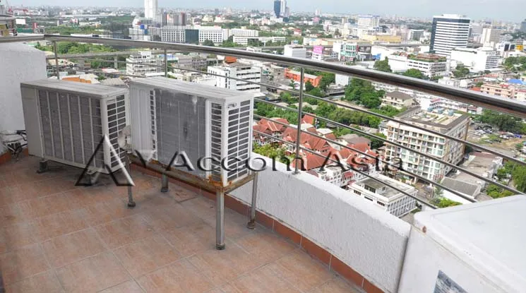 unit 2 Bedrooms  Condominium For Rent & Sale in Sukhumvit, Bangkok  near BTS Phrom Phong (13001759)
