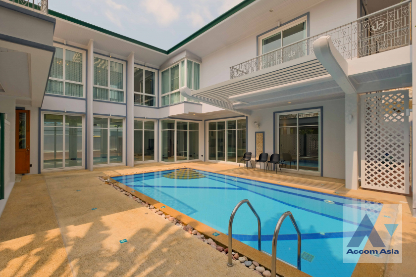 2  5 br House for rent and sale in Sukhumvit ,Bangkok BTS Phrom Phong 13001780