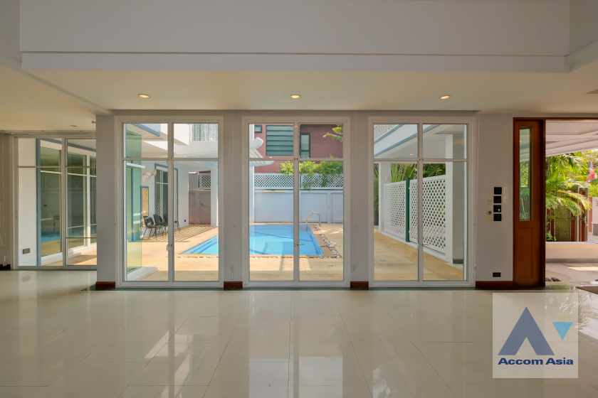  1  5 br House for rent and sale in Sukhumvit ,Bangkok BTS Phrom Phong 13001780