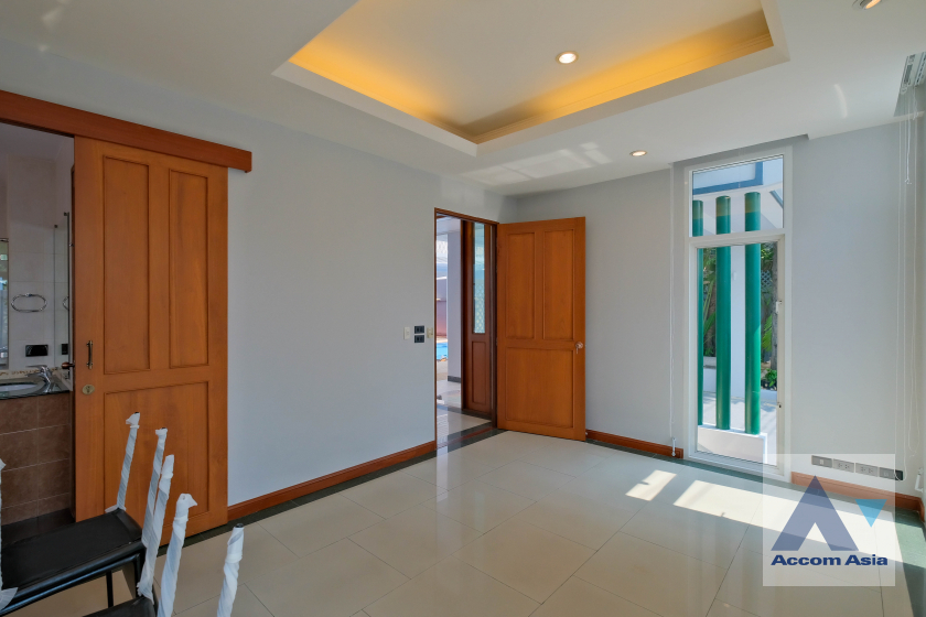 8  5 br House for rent and sale in Sukhumvit ,Bangkok BTS Phrom Phong 13001780