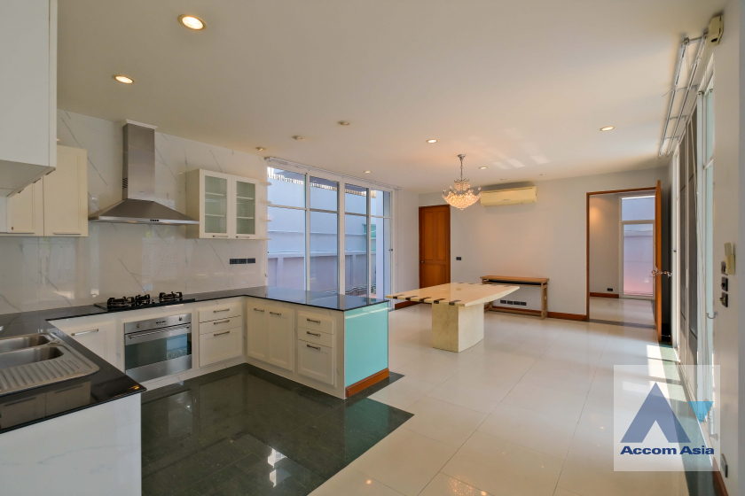 unitPrivate Swimming Pool |  5 Bedrooms  House For Rent & Sale in Sukhumvit, Bangkok  near BTS Phrom Phong (13001780)