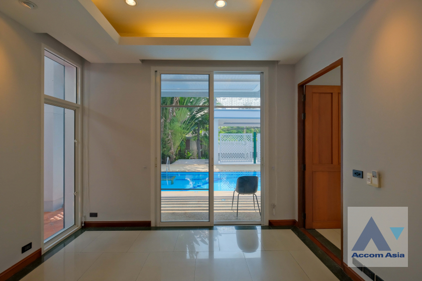 12  5 br House for rent and sale in Sukhumvit ,Bangkok BTS Phrom Phong 13001780