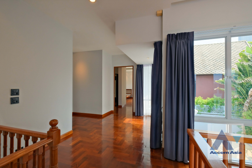 16  5 br House for rent and sale in Sukhumvit ,Bangkok BTS Phrom Phong 13001780