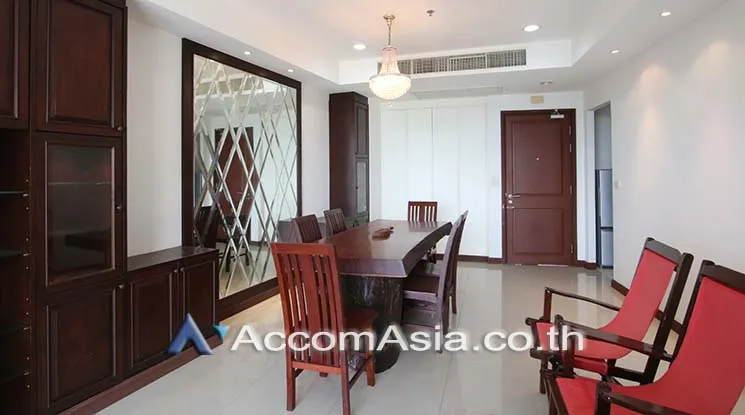unit 1 Bedroom  Condominium For Rent & Sale in Ploenchit, Bangkok  near BTS Ratchadamri (13001799)