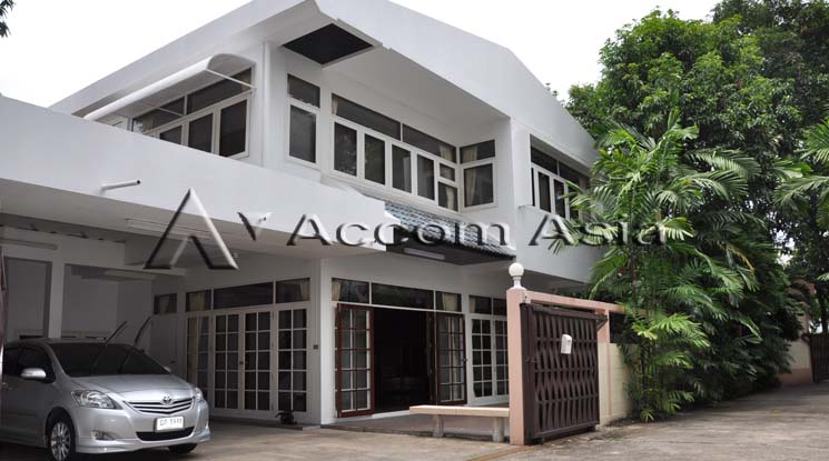  2  4 br House For Rent in Sukhumvit ,Bangkok BTS Phrom Phong at Privacy Living 13001817