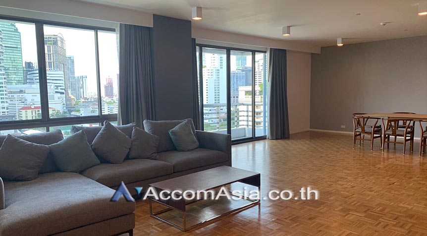  2  3 br Apartment For Rent in Sukhumvit ,Bangkok BTS Phrom Phong at High-Rise Serviced Apartment Near The Em District 13001858