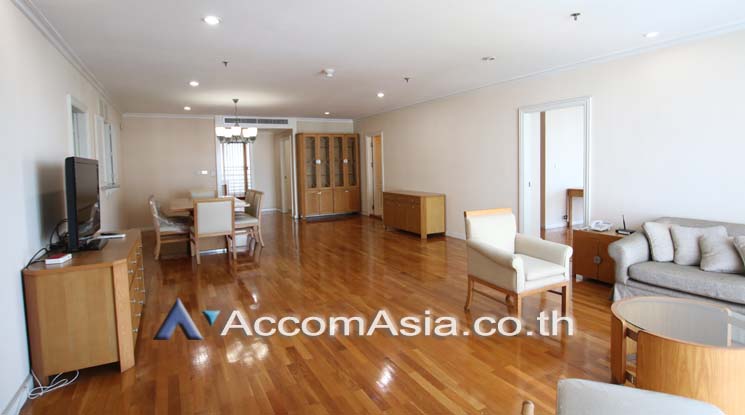  1  3 br Apartment For Rent in Sukhumvit ,Bangkok BTS Phrom Phong at High-Rise Serviced Apartment Near The Em District 13001860
