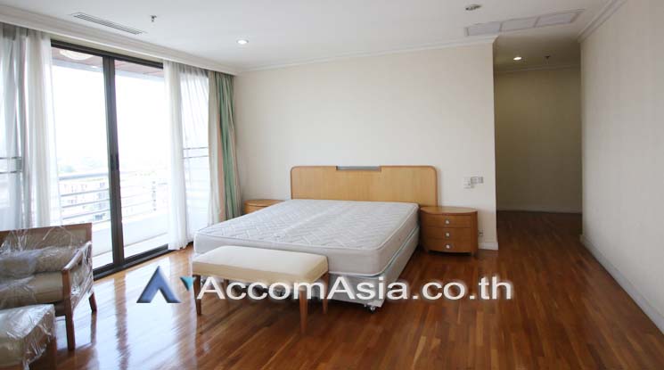 8  3 br Apartment For Rent in Sukhumvit ,Bangkok BTS Phrom Phong at High-Rise Serviced Apartment Near The Em District 13001860