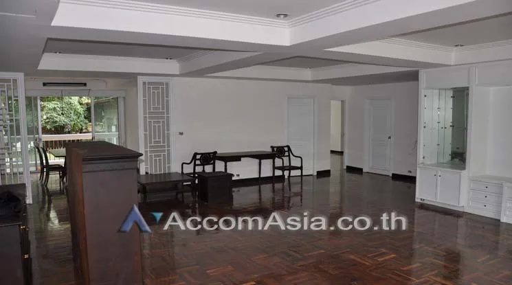 unit 3 Bedrooms  Apartment For Rent in Sukhumvit, Bangkok  near BTS Asok - BTS Nana (13001862)