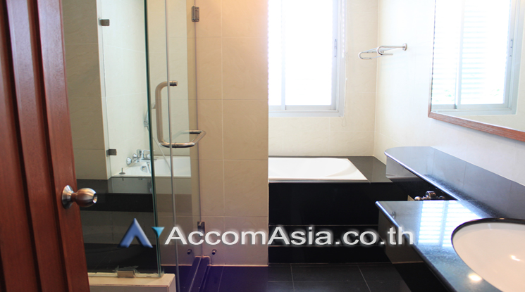 7  4 br Apartment For Rent in Silom ,Bangkok BTS Surasak at High-end Low Rise  13001922