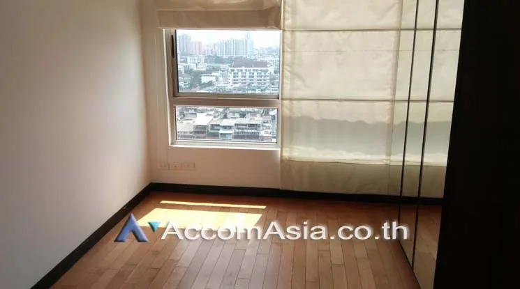 6  2 br Condominium For Sale in Sathorn ,Bangkok BRT Thanon Chan at The Lofts Yennakart 13001931