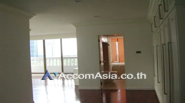 unitBig Balcony, Pet friendly |  4 Bedrooms  Apartment For Rent in Sukhumvit, Bangkok  near MRT Sukhumvit - BTS Asok (13002057)