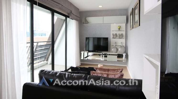 6  1 br Condominium For Rent in Ploenchit ,Bangkok BTS Ploenchit at Renova Residence 13002089
