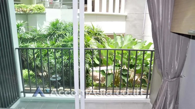  1  2 br Apartment For Rent in Sukhumvit ,Bangkok BTS Ekkamai at Private Low-rise Apartment with Only 2-3 unit-per-floor 13002102