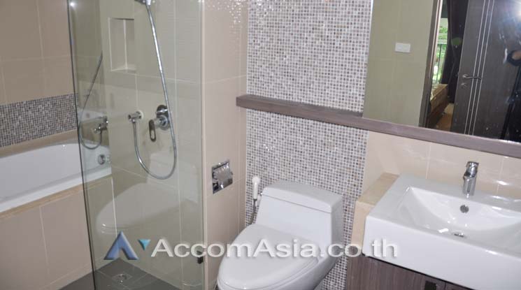 8  2 br Apartment For Rent in Sukhumvit ,Bangkok BTS Ekkamai at Private Low-rise Apartment with Only 2-3 unit-per-floor 13002102