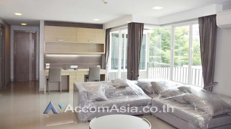  1  2 br Apartment For Rent in Sukhumvit ,Bangkok BTS Ekkamai at Private Low-rise Apartment with Only 2-3 unit-per-floor 13002104