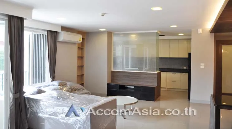  1  2 br Apartment For Rent in Sukhumvit ,Bangkok BTS Ekkamai at Private Low-rise Apartment with Only 2-3 unit-per-floor 13002104