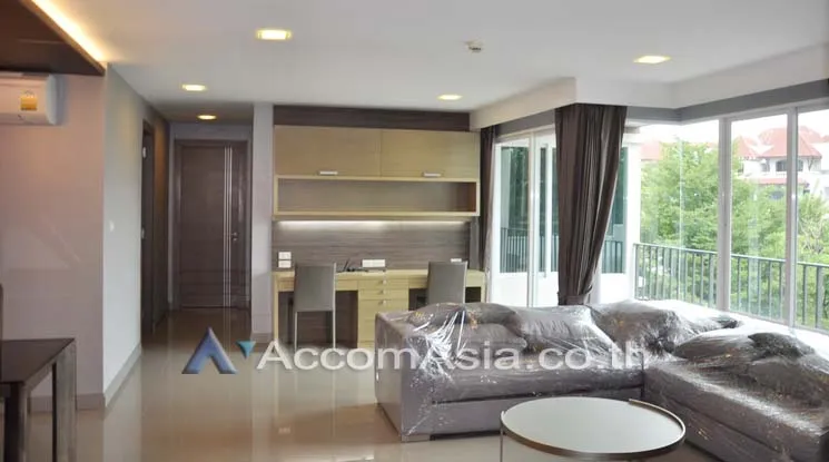 unit 2 Bedrooms  Apartment For Rent in Sukhumvit, Bangkok  near BTS Ekkamai (13002108)