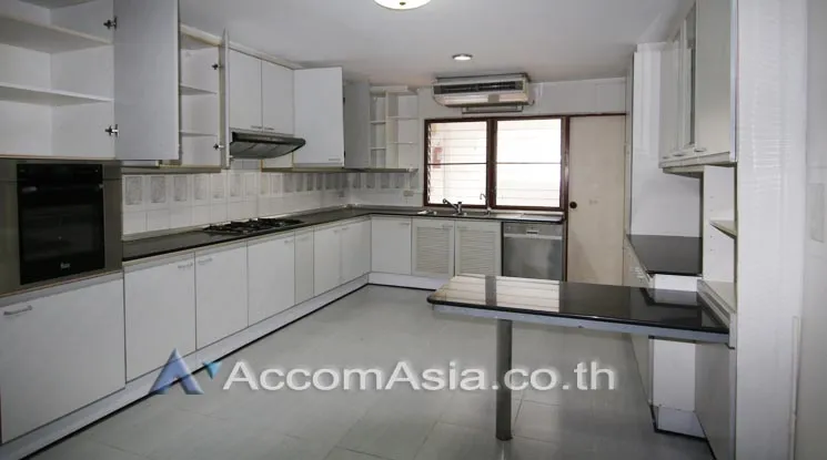 5  4 br Apartment For Rent in Sukhumvit ,Bangkok BTS Phrom Phong at Homely atmosphere 13002116