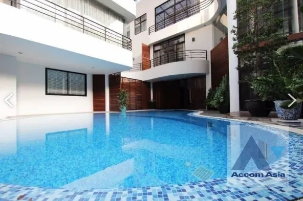unitPet friendly |  4 Bedrooms  House For Rent in Sukhumvit, Bangkok  near BTS Phrom Phong (13002204)