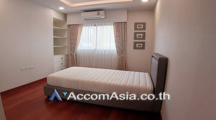  1  3 br House For Rent in Sukhumvit ,Bangkok BTS Phrom Phong at Modern Living Home 13002207