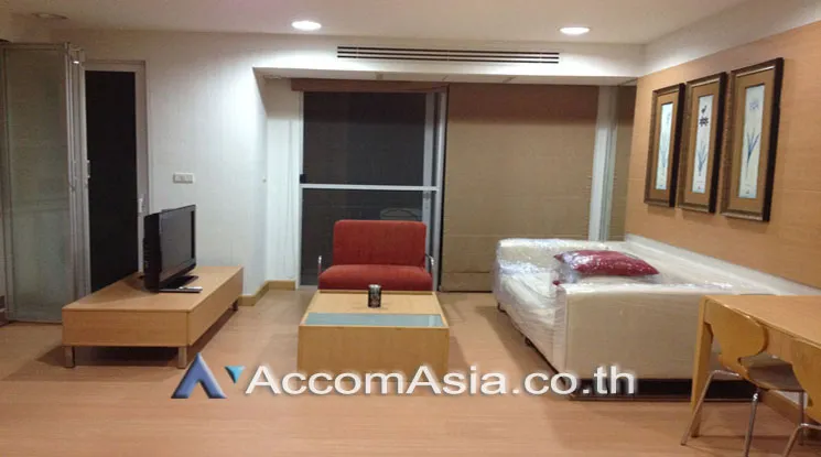 unit 2 Bedrooms  Condominium For Rent & Sale in Silom, Bangkok  near MRT Sam Yan (13002210)