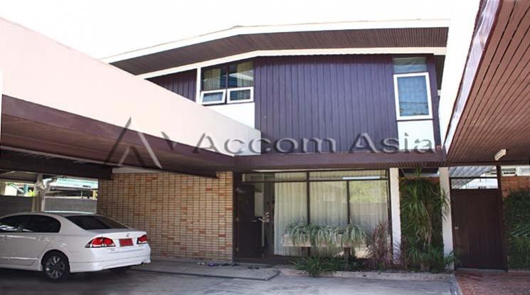  2  3 br House For Rent in Ploenchit ,Bangkok BTS Ploenchit 40117