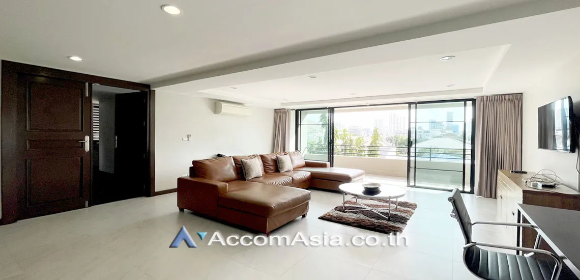  1  3 br Apartment For Rent in Sukhumvit ,Bangkok BTS Ekkamai at Nice Place at Ekkamai 13002303