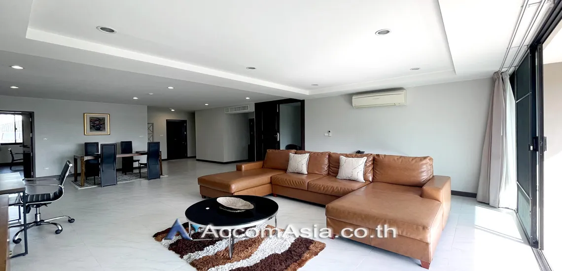 unitPet friendly |  3 Bedrooms  Apartment For Rent in Sukhumvit, Bangkok  near BTS Ekkamai (13002303)