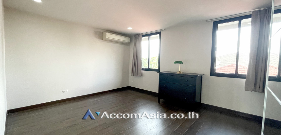 10  3 br Apartment For Rent in Sukhumvit ,Bangkok BTS Ekkamai at Nice Place at Ekkamai 13002303