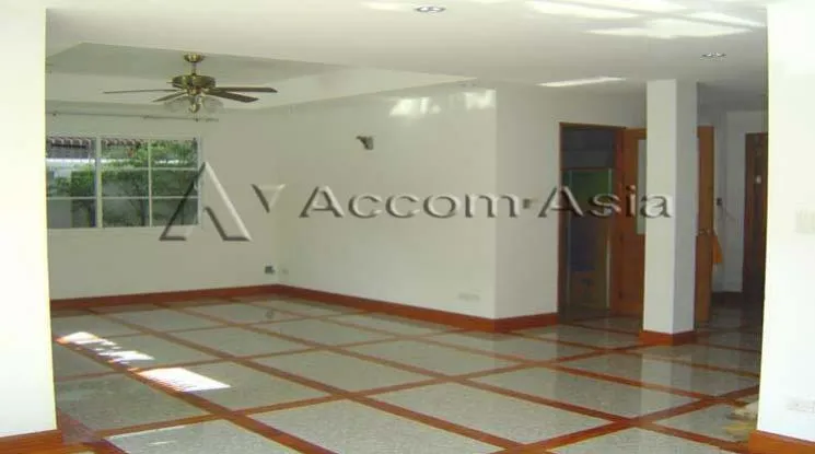  1  3 br House For Rent in Sukhumvit ,Bangkok BTS Ekkamai at House in Compound 20931