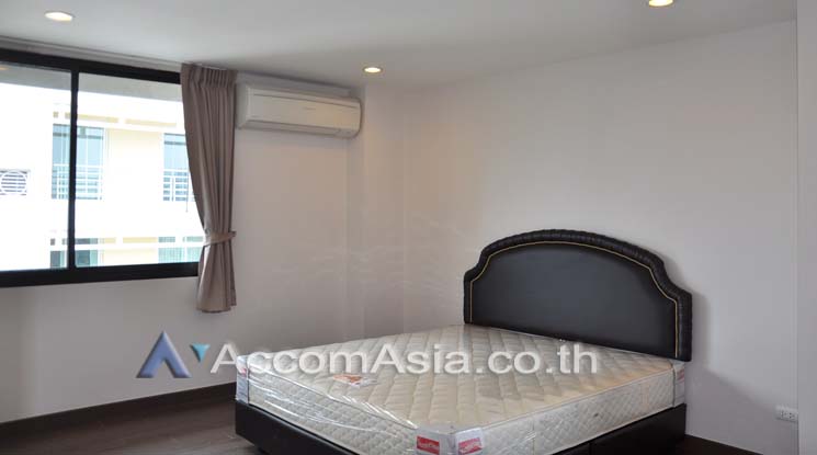9  3 br Apartment For Rent in Sukhumvit ,Bangkok BTS Ekkamai at Nice Place at Ekkamai 13002333