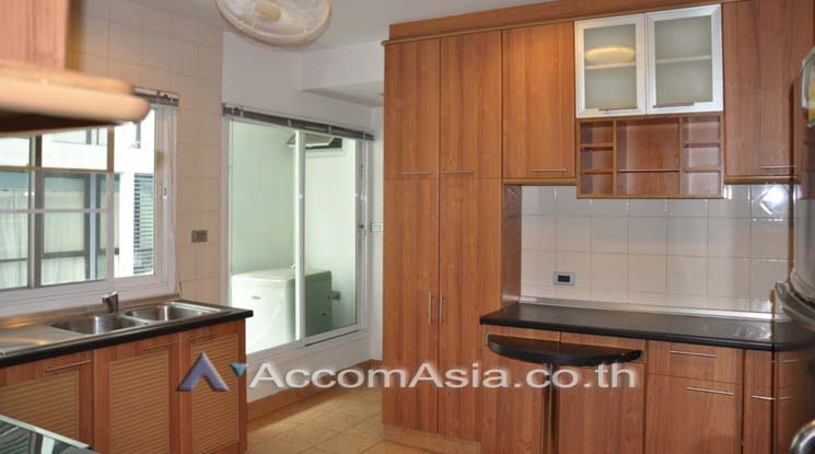 4  3 br Apartment For Rent in Sukhumvit ,Bangkok BTS  at Quiet and Peaceful  13002350