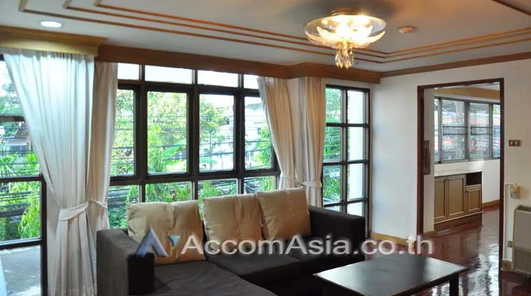 unitPet friendly |  3 Bedrooms  Apartment For Rent in Sukhumvit, Bangkok  near BTS Phrom Phong (13002352)